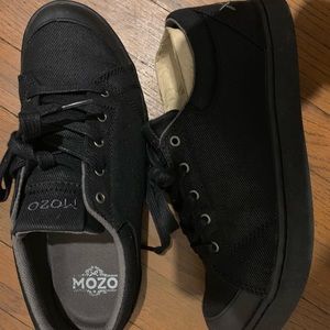 Slip Resistant Shoes